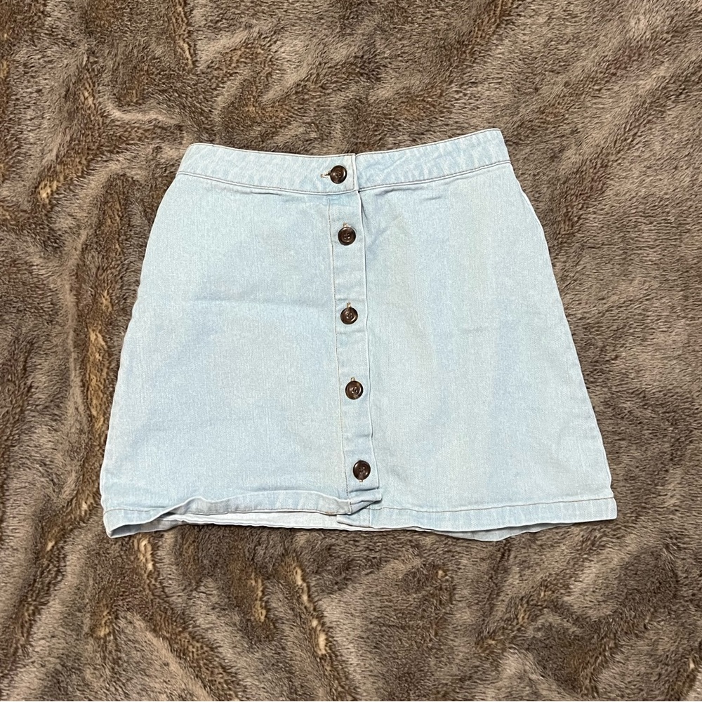 Forever 21 mini skirt. Great shape and super cute!